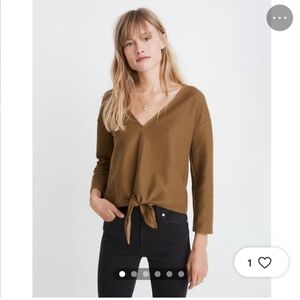 Madewell Crop Boxy V-Neck Tie-Front Textured Shirt in Olive Green-S